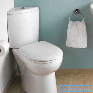 Eckhalterung für die Toilette ist ziemlich zuverlässig. Eckhalterung für die Toilette ist ziemlich zuverlässig.