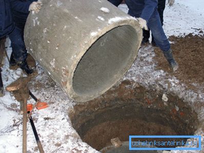 Einbau von Ringen im Sammelbehälter