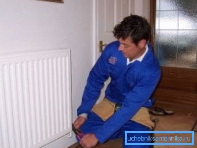 Einbau eines Heizkörpers Einbau eines Heizkörpers