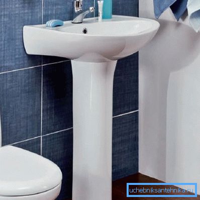 Im Stand sind die Rohre und die Wasserschleuse maskiert. Im Stand sind die Rohre und die Wasserschleuse maskiert.