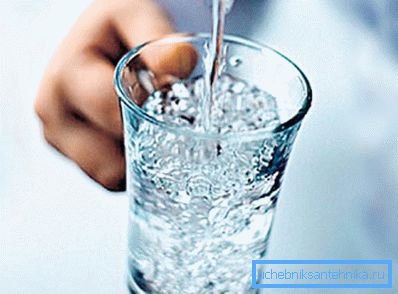 Wasser ohne Reinigung ist gesundheitsschädlich. Wasser ohne Reinigung ist gesundheitsschädlich.