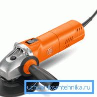 Mit diesen Schleifstationen kann der Kolben innerhalb von Sekunden nivelliert werden. Mit diesen Schleifstationen kann der Kolben innerhalb von Sekunden nivelliert werden.