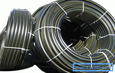 Die Möglichkeit, das Produkt in der Bucht aufzurollen, erleichtert die Lagerung und den weiteren Transport Die Möglichkeit, das Produkt in der Bucht aufzurollen, erleichtert die Lagerung und den weiteren Transport