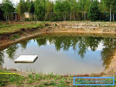 1145 Aufgrund der Lage der natürlichen Stauseen auf dem Gelände wird der Grundwasserspiegel hoch sein