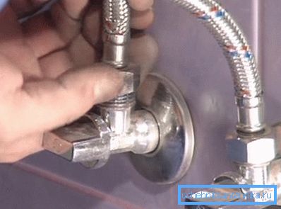 Der Wasseraustritt sollte so aussehen Der Wasseraustritt sollte so aussehen