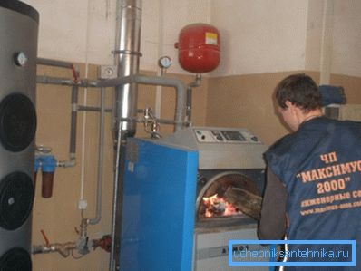 Festbrennstoffkessel starten Festbrennstoffkessel starten